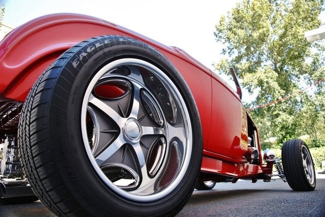 1932 Ford Hi-Boy Roadster Re-Creation