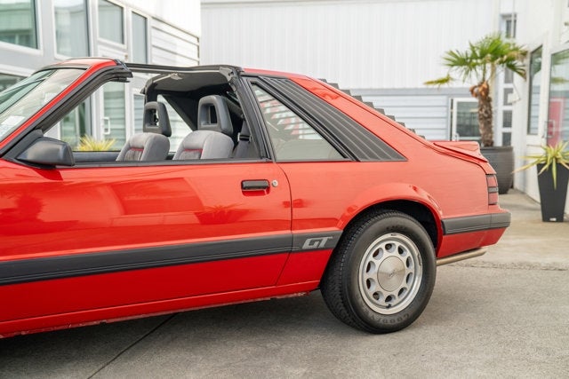1986 Ford Mustang GT T-Top