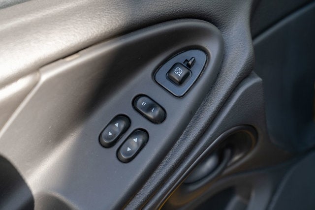 2004 Ford Mustang Premium Mach 1