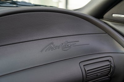 2004 Ford Mustang Premium Mach 1