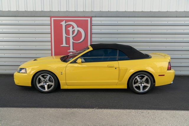 2003 Ford Mustang SVT Cobra