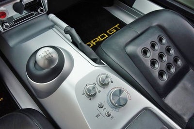 2005 Ford GT 2dr Cpe