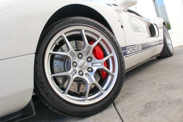 2005 Ford GT 2dr Cpe