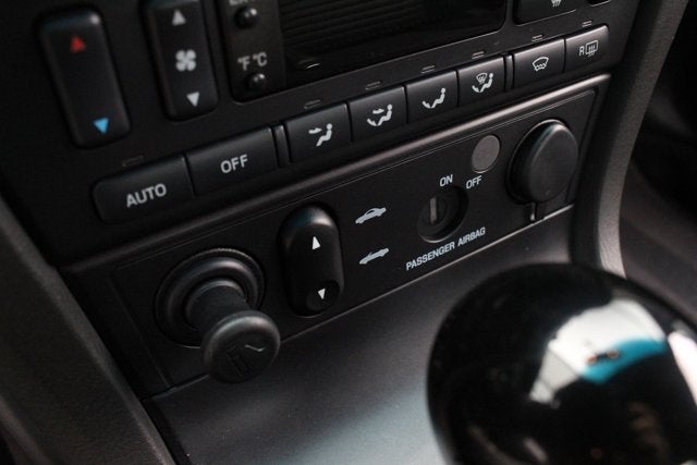 2002 Ford Thunderbird w/Hardtop Premium