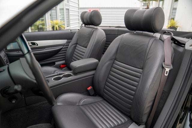 2002 Ford Thunderbird w/Hardtop Deluxe