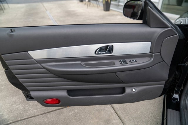 2002 Ford Thunderbird w/Hardtop Deluxe