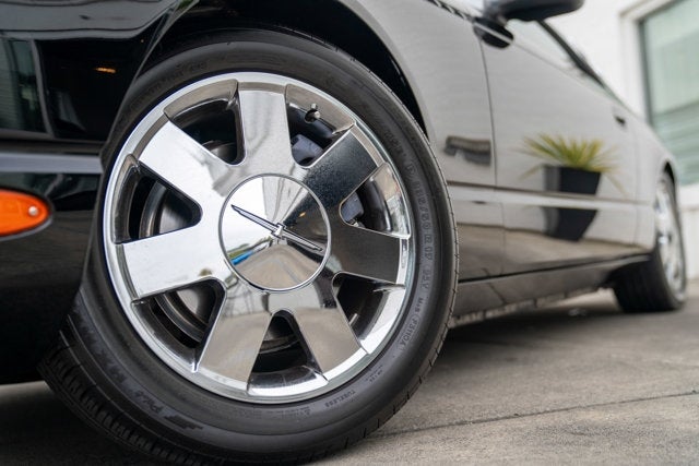 2002 Ford Thunderbird w/Hardtop Deluxe