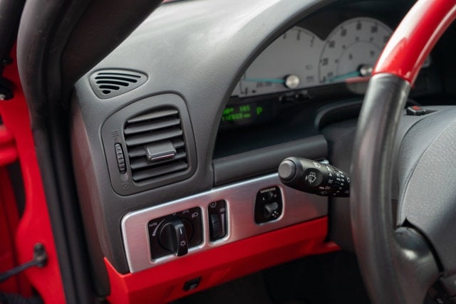 2002 Ford Thunderbird w/Hardtop Premium