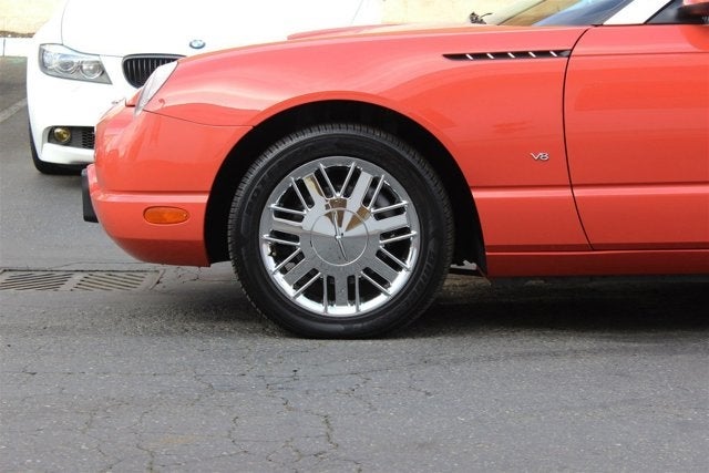 2003 Ford Thunderbird 007 Edition