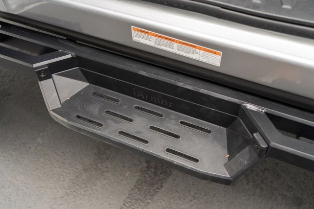 2022 Ford Super Duty F-550 DRW LARIAT