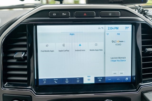 2022 Ford Super Duty F-550 DRW LARIAT