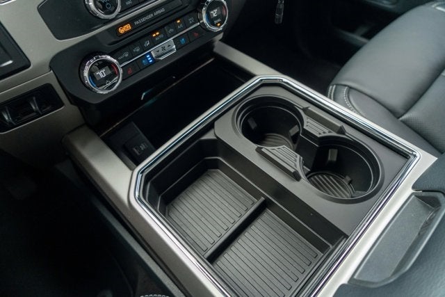 2022 Ford Super Duty F-550 DRW LARIAT