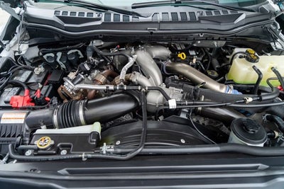 2022 Ford Super Duty F-550 DRW LARIAT