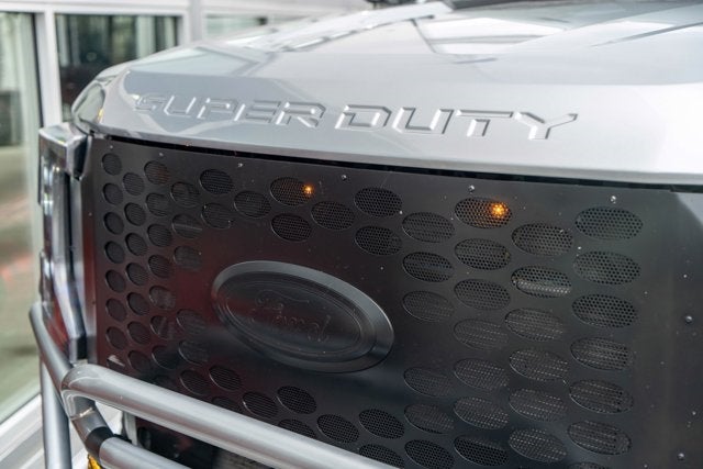 2022 Ford Super Duty F-550 DRW LARIAT