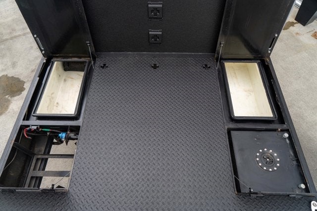 2022 Ford Super Duty F-550 DRW LARIAT