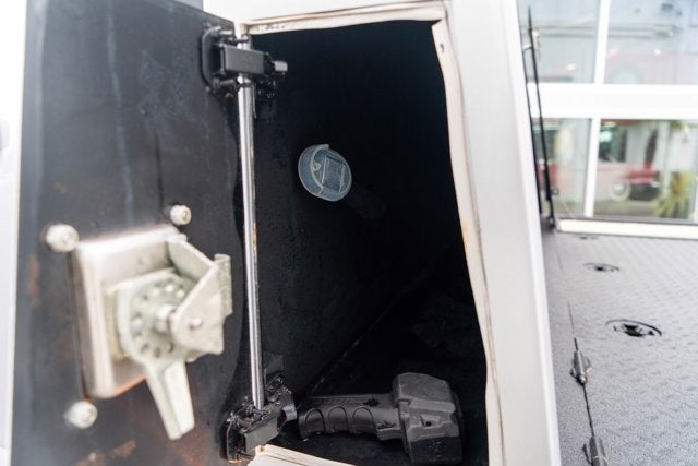 2022 Ford Super Duty F-550 DRW LARIAT