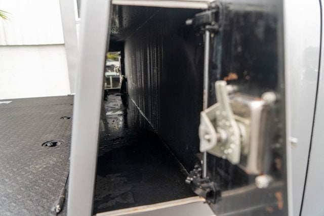 2022 Ford Super Duty F-550 DRW LARIAT