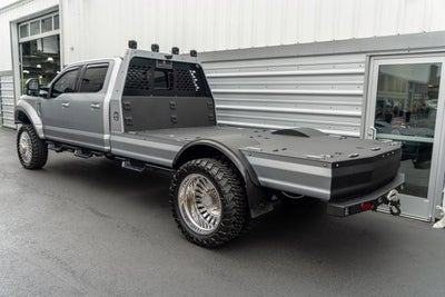 2022 Ford Super Duty F-550 DRW LARIAT