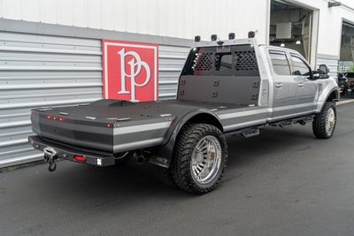 2022 Ford Super Duty F-550 DRW LARIAT