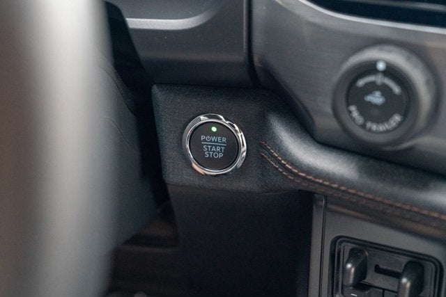 2022 Ford F-150 Lightning LARIAT