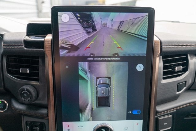 2022 Ford F-150 Lightning LARIAT