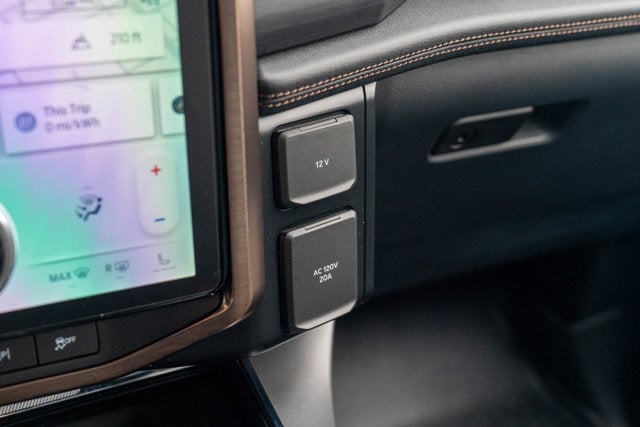 2022 Ford F-150 Lightning LARIAT