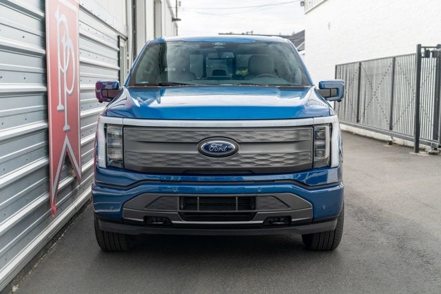 2022 Ford F-150 Lightning LARIAT