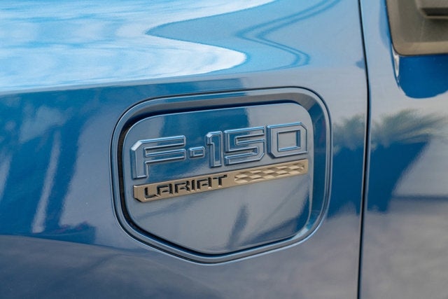 2022 Ford F-150 Lightning LARIAT