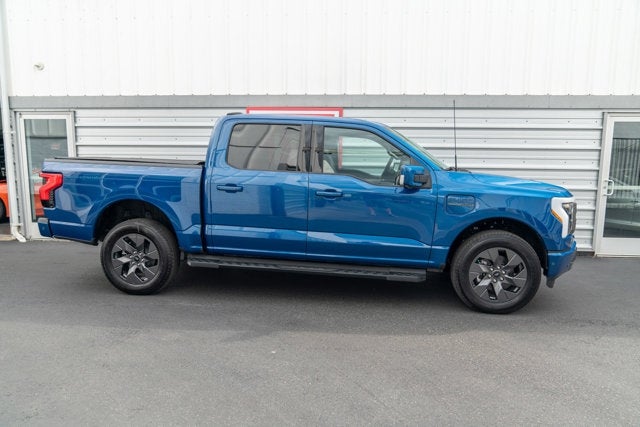 2022 Ford F-150 Lightning LARIAT
