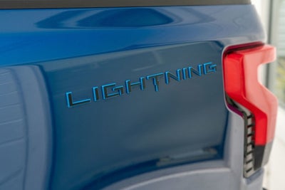 2022 Ford F-150 Lightning LARIAT