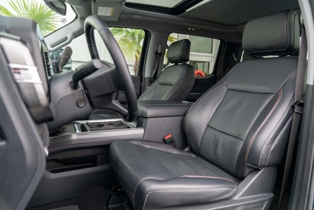 2023 Ford Super Duty F-350 SRW LARIAT