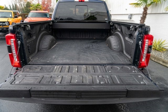 2023 Ford Super Duty F-350 SRW LARIAT