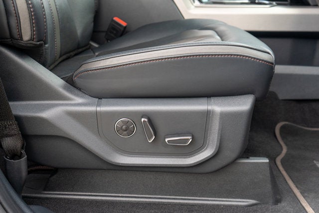 2022 Ford Super Duty F-350 SRW Platinum