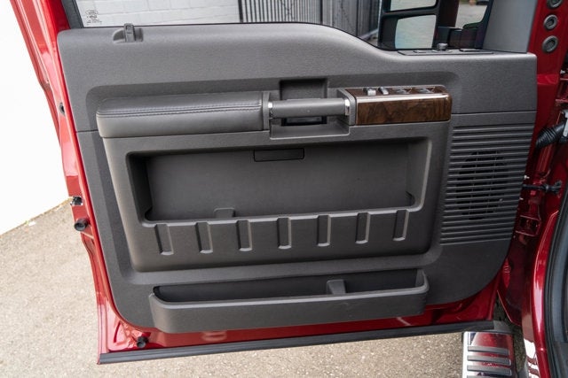 2014 Ford Super Duty F-350 SRW Lariat