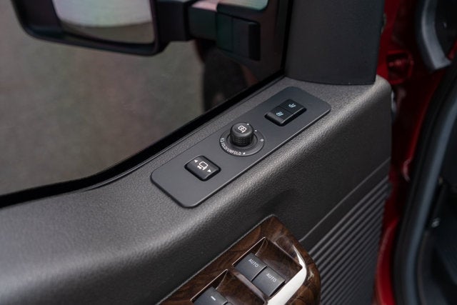 2014 Ford Super Duty F-350 SRW Lariat