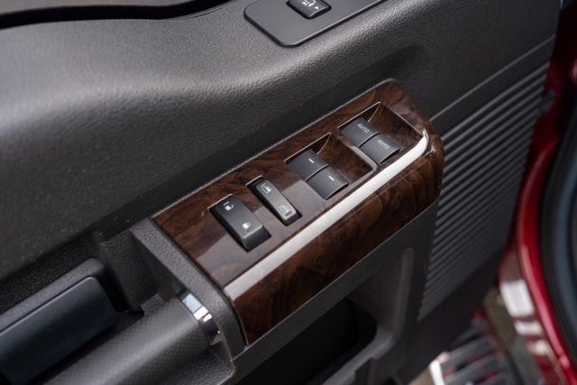 2014 Ford Super Duty F-350 SRW Lariat