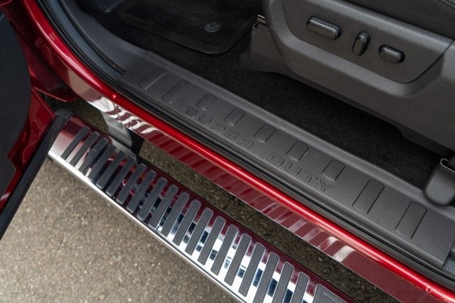 2014 Ford Super Duty F-350 SRW Lariat