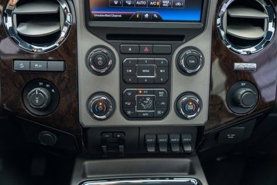 2014 Ford Super Duty F-350 SRW Lariat