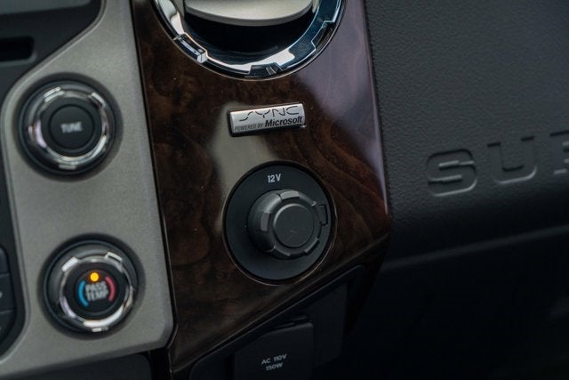 2014 Ford Super Duty F-350 SRW Lariat