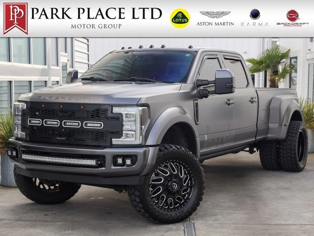 2017 Ford Super Duty F-450 DRW Platinum