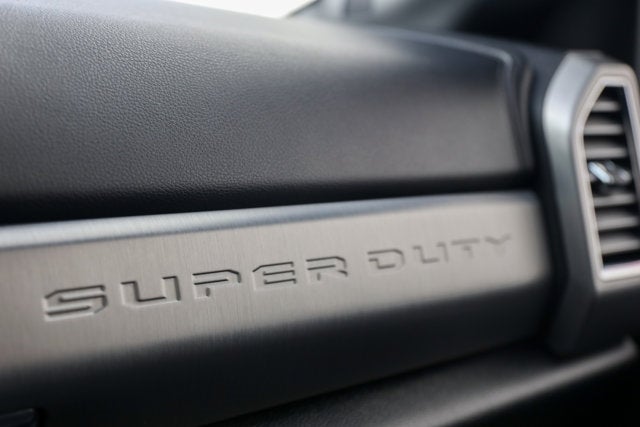 2017 Ford Super Duty F-450 DRW Platinum