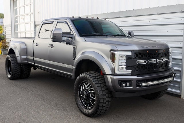 2017 Ford Super Duty F-450 DRW Platinum