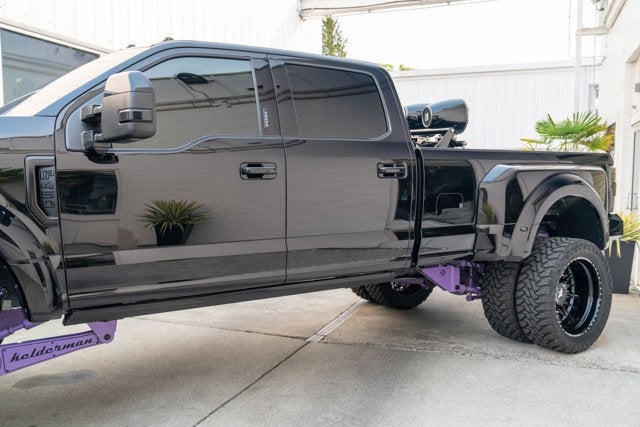 2022 Ford Super Duty F-450 DRW Platinum