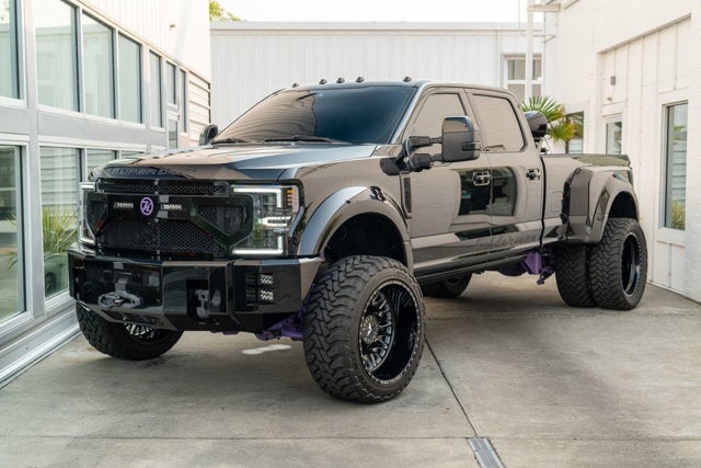 2022 Ford Super Duty F-450 DRW Platinum