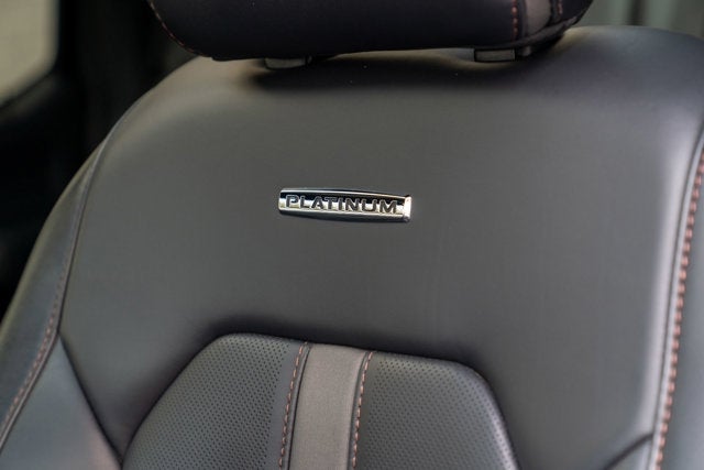 2022 Ford Super Duty F-450 DRW Platinum