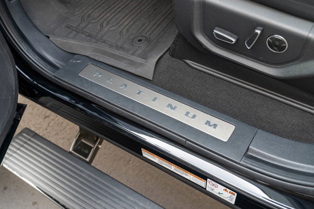 2022 Ford Super Duty F-450 DRW Platinum