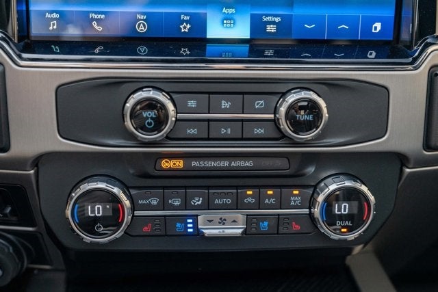 2022 Ford Super Duty F-450 DRW Platinum