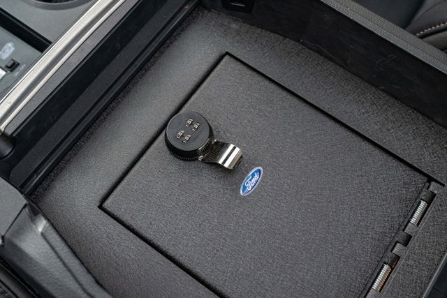 2022 Ford Super Duty F-450 DRW Platinum