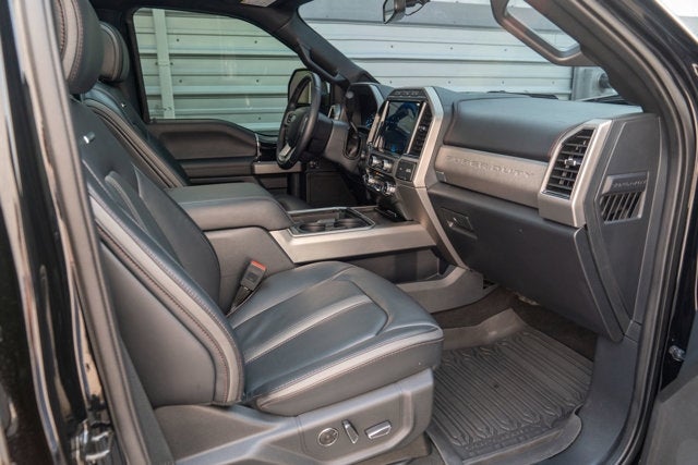 2022 Ford Super Duty F-450 DRW Platinum