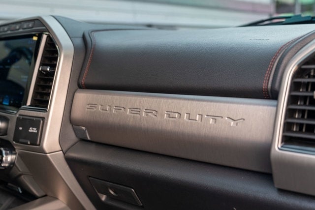 2022 Ford Super Duty F-450 DRW Platinum
